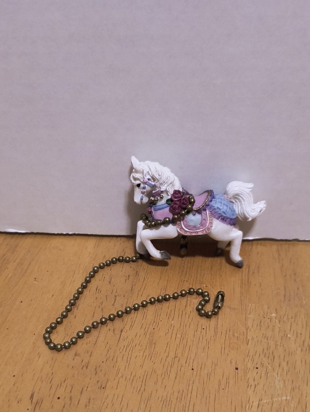 Avon White Carousel Horse Fan Pull B4 3inch Vintage